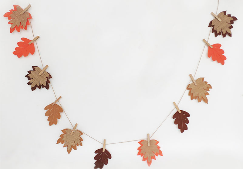 Specification Of Fall Maple Leaf Garland Decoration